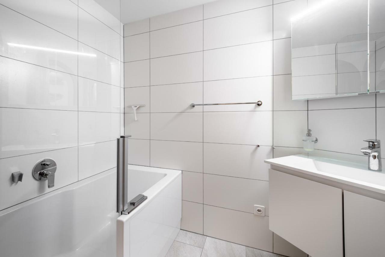 Laax Homes - Runca 752 フリムス エクステリア 写真